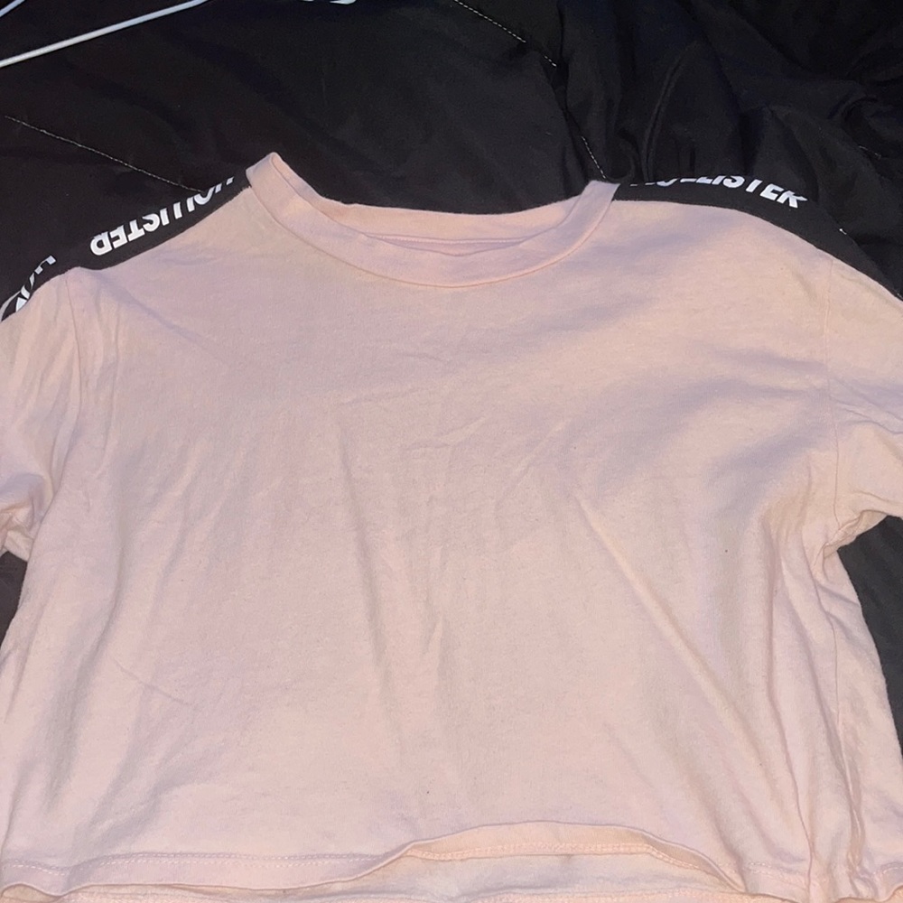 light pink cropped boyfriend tee